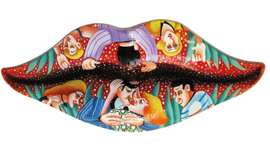 Art time gallery Jerusalem(Art online) -  Yuval Mahler - Lips Of Love - Original Fiberglass Sculpture with Automobile colors - 87 X 120 cm / 35 X 48 Inches
